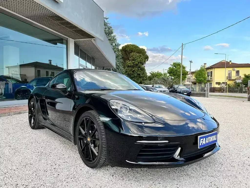 Usata Porsche 718 Cayman 300 CV (220 kW) 2020 Nero Coupé