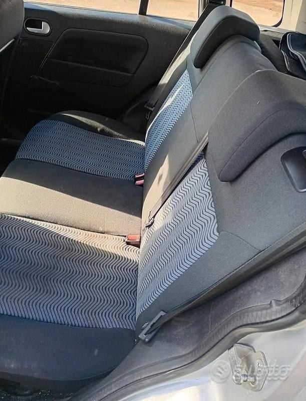 Usata Ford Fusion 2009 Grigio Utilitaria