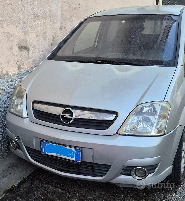 Usata Opel Meriva Cosmo 101 CV (74 kW) 2008 Grigio Monovolume
