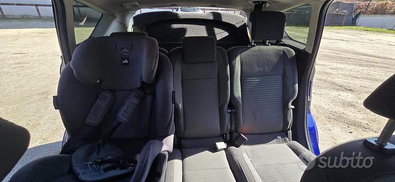 Usata Ford C-MAX Titanium 120 CV (88 kW) 2017 Blu Monovolume
