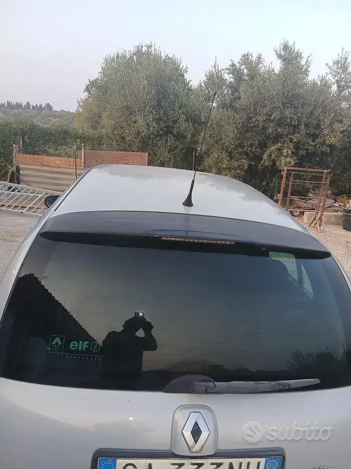 Usata Renault Clio 58 CV (42 kW) 2003 Grigio Utilitaria