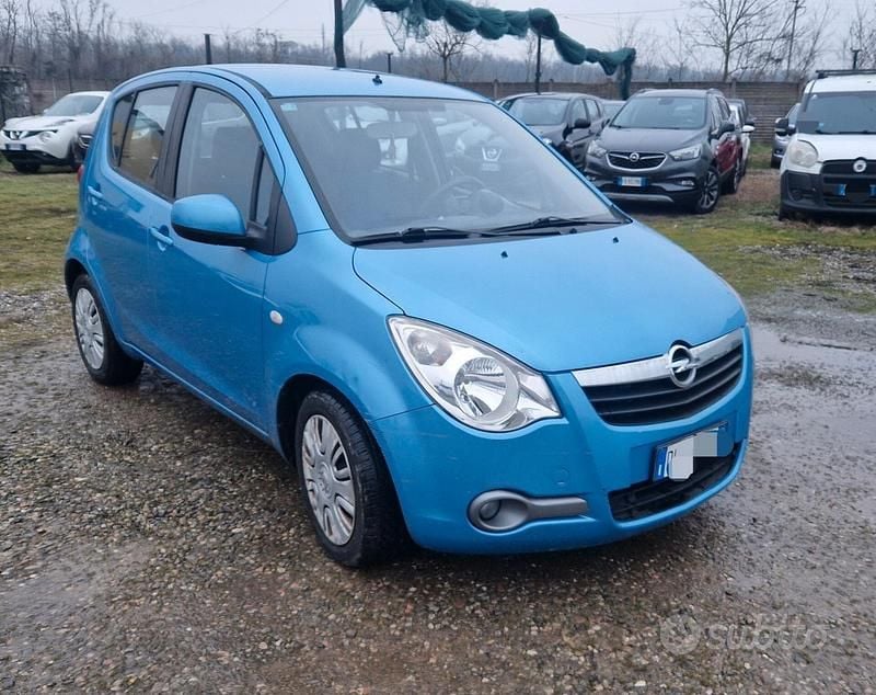Usata Opel Agila 65 CV (47 kW) 2008 Blu Monovolume