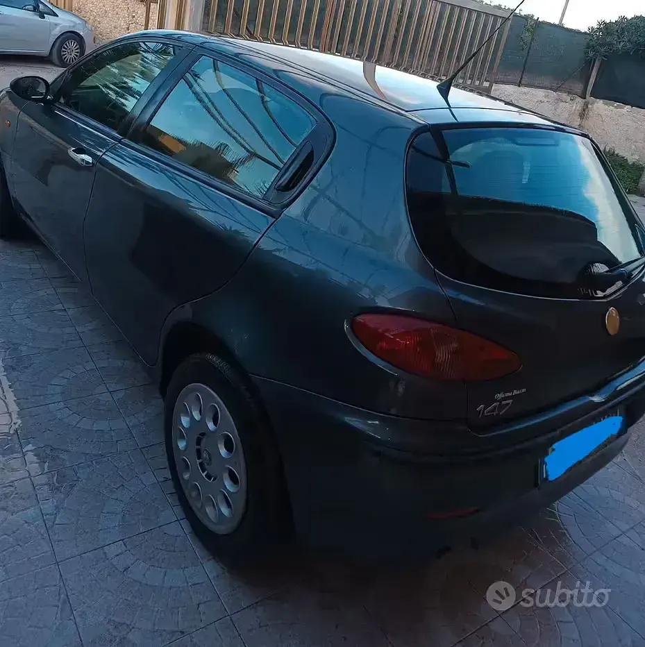 Usata Alfa Romeo 1900 140 CV (102 kW) 2003 Verde Berlina