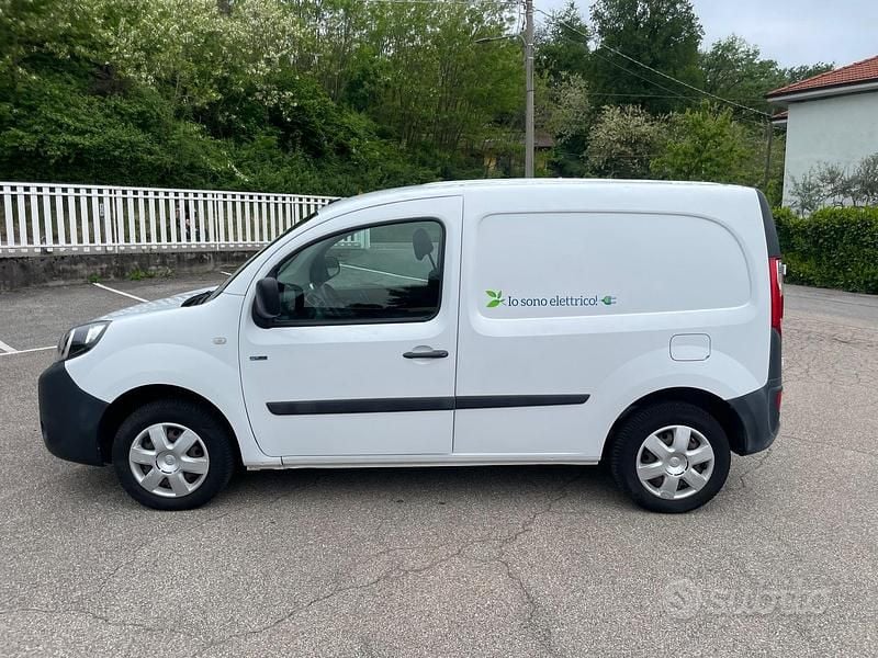 Usata Renault Kangoo 44 kW (60 CV) 2018 Bianco Monovolume