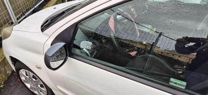 Usata Peugeot 206+ 68 CV (50 kW) 2010 Bianco Utilitaria