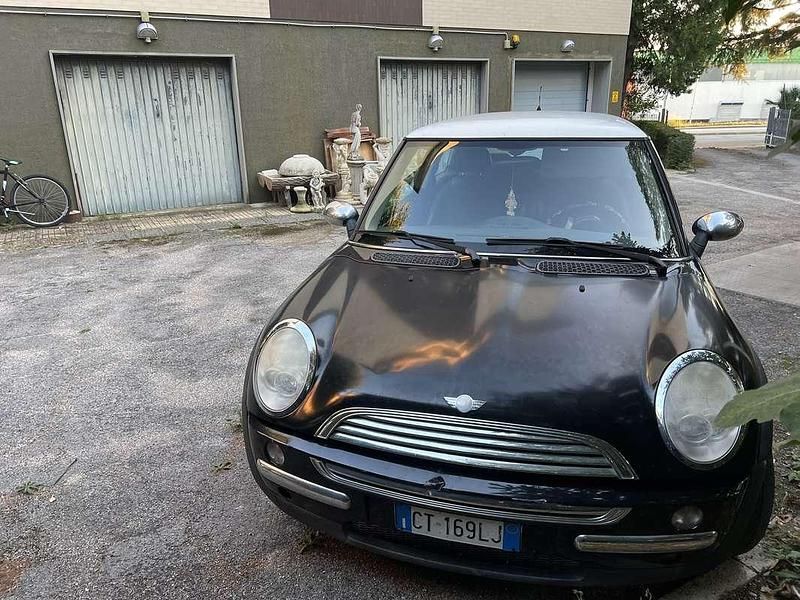 Usata Mini Cooper 116 CV (85 kW) 2003 Utilitaria