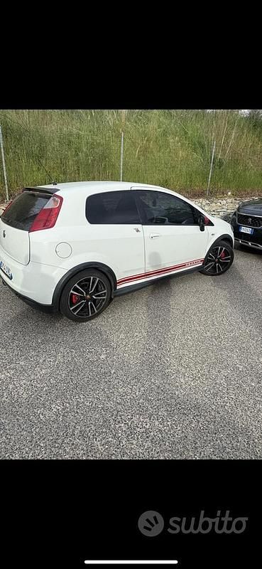 Usata Abarth Grande Punto 155 CV (114 kW) 2008 Bianco Utilitaria