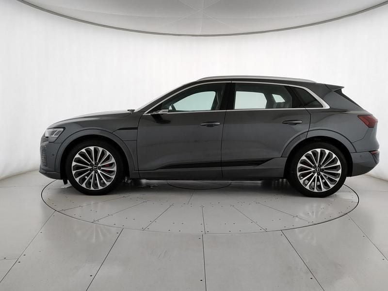 Gebraucht Audi Q8 e-tron S-Line 300 kW (408 PS) 2023 Grau SUV