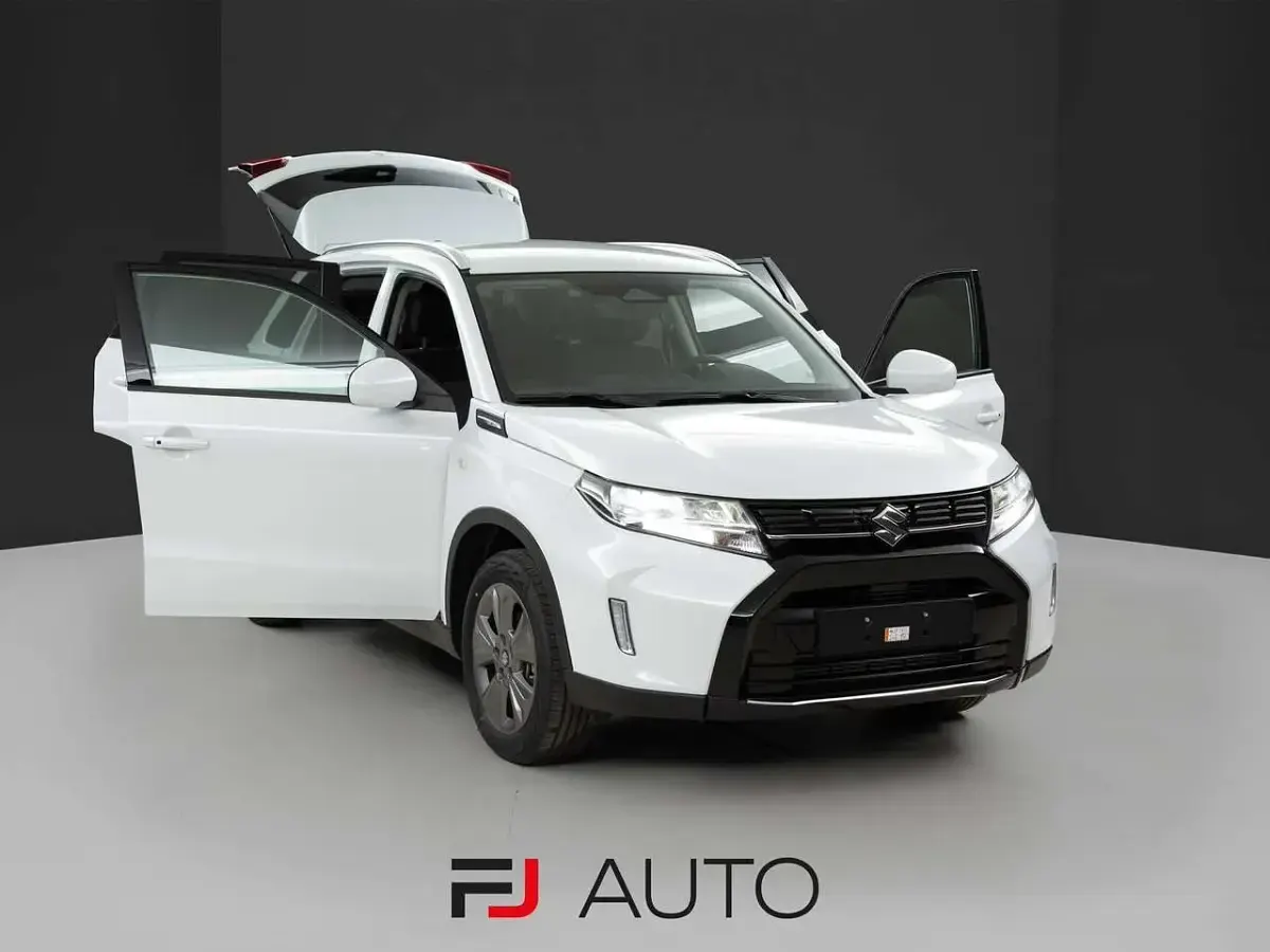 Usata Suzuki Vitara Cool 109 CV (80 kW) 2025 Bianco perla SUV