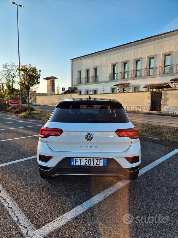 Usata VW T-Roc 115 CV (84 kW) 2019 Bianco SUV