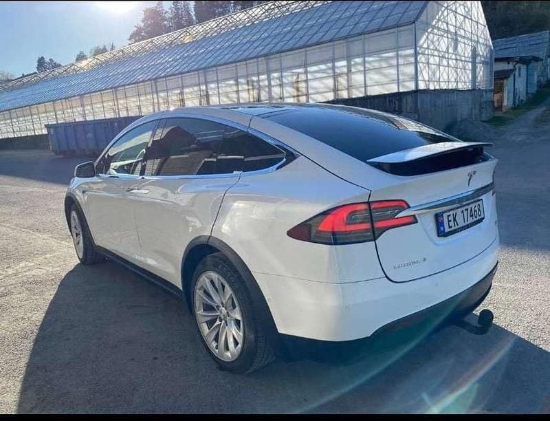 Usata Tesla Model X 158 kW (215 CV) 2016 SUV