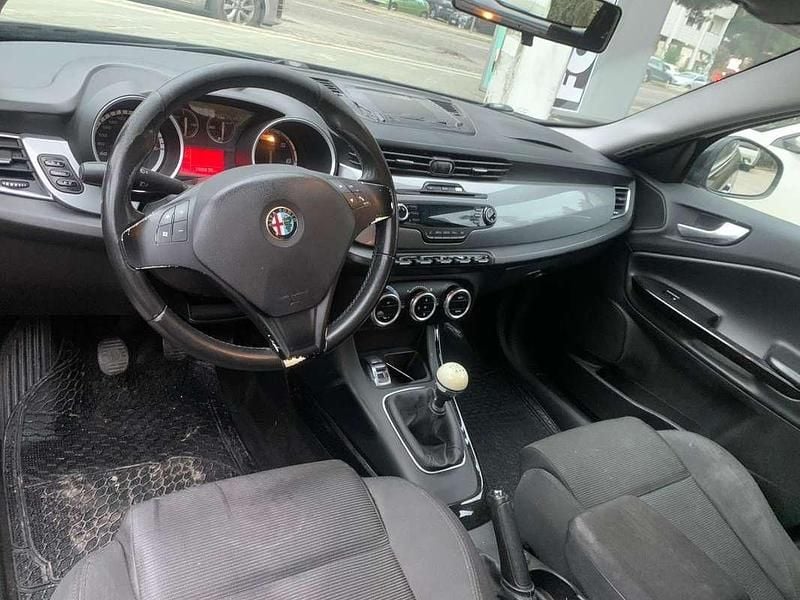 Usata Alfa Romeo Giulietta Exclusive 105 CV (77 kW) 2011 Utilitaria