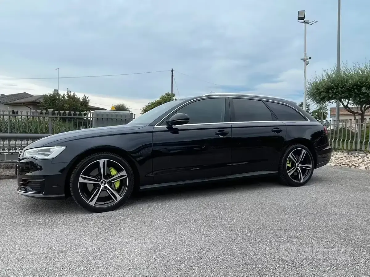 Usata Audi A6 Business 218 CV (160 kW) 2015 Nero Station wagon