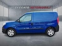 Begagnad Fiat Doblò 95 HK (69 kW) 2018 Blå Minibuss