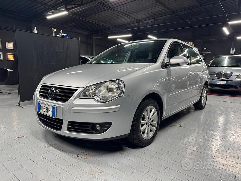 Usata VW Polo Sportline 80 CV (58 kW) 2009 Argento Utilitaria