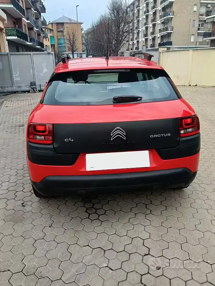 Usata Citroën C4 Cactus 75 CV (55 kW) 2015 Rosso Utilitaria