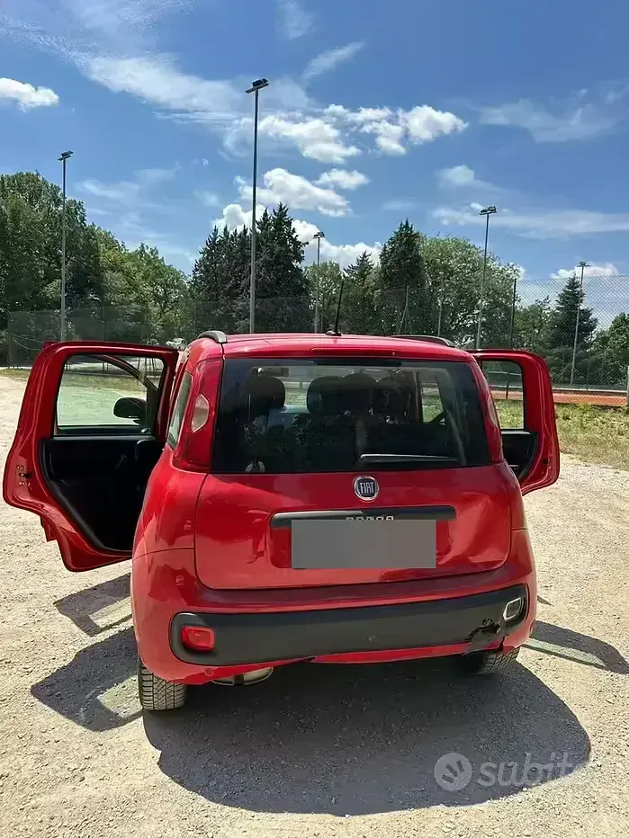 Usata Fiat Panda 69 CV (50 kW) 2020 Rosso Utilitaria