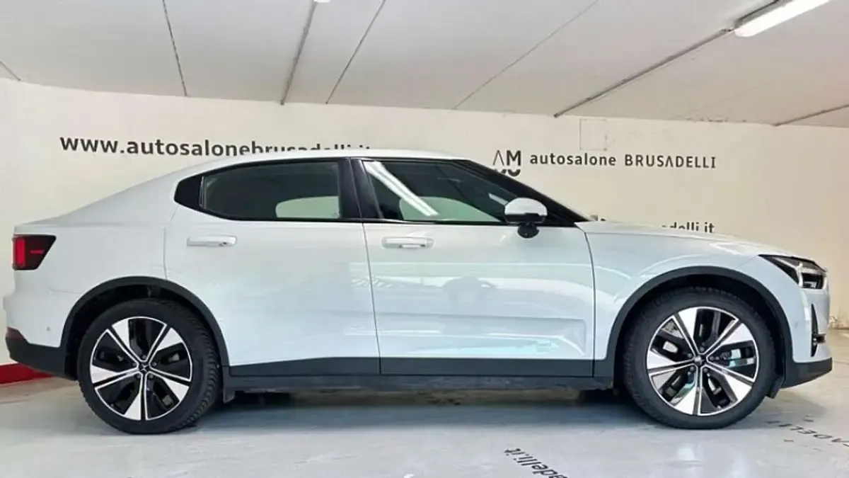 Usata Polestar 2 Pilot-lite 169 kW (231 CV) 2023 Snow white Utilitaria