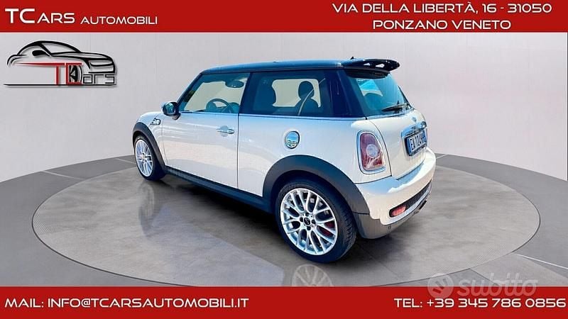 Usata Mini Cooper 211 CV (155 kW) 2009 Beige Utilitaria