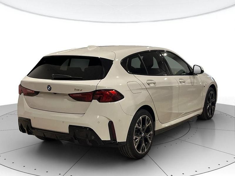 Usata BMW 118 M Sport 150 CV (110 kW) 2025 Alpin white Utilitaria