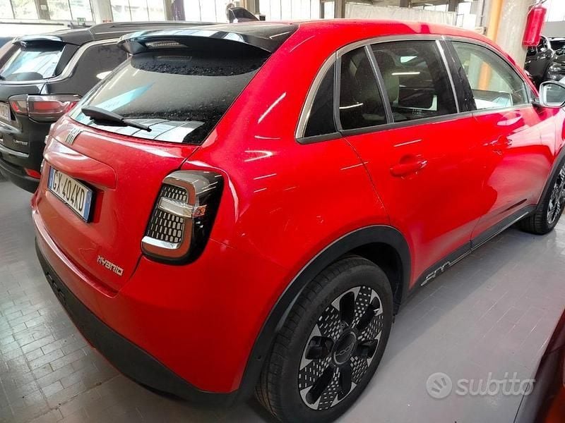 Usata Fiat 600 La Prima 101 CV (74 kW) 2025 Rosso SUV