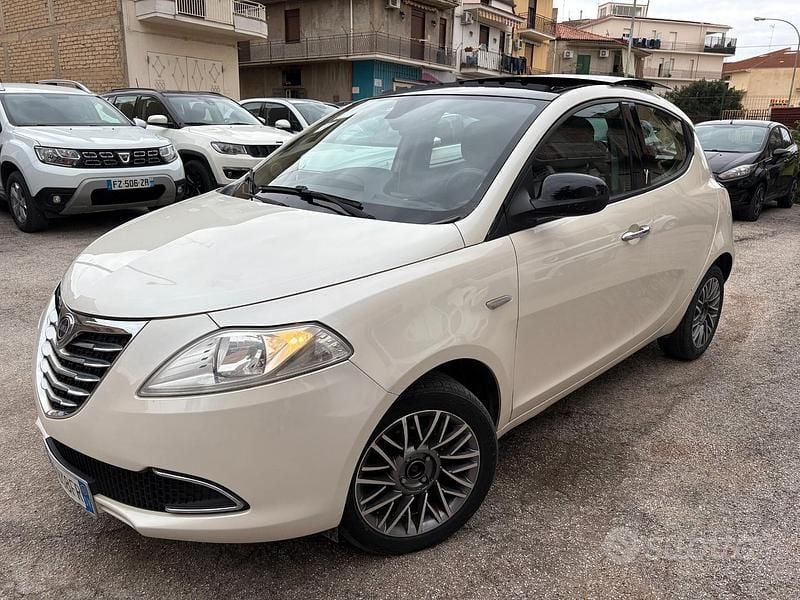 Usata Lancia Ypsilon S 86 CV (63 kW) 2011 Bianco Utilitaria