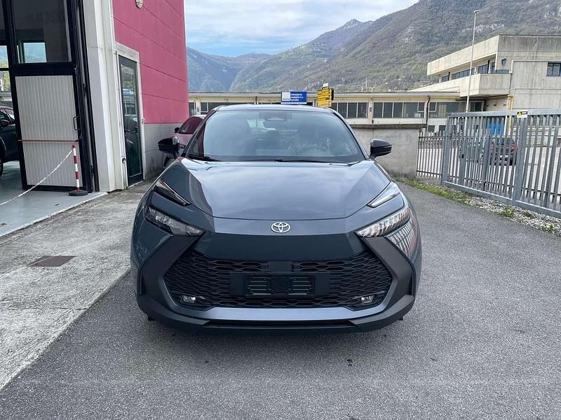 Nuova Toyota C-HR Active 98 CV (72 kW) 2026 Ash grey SUV