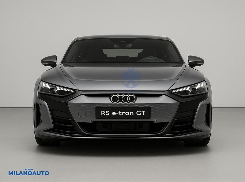 Usata Audi e-tron GT quattro Performance 620 kW (843 CV) 2025 Grigio Berlina