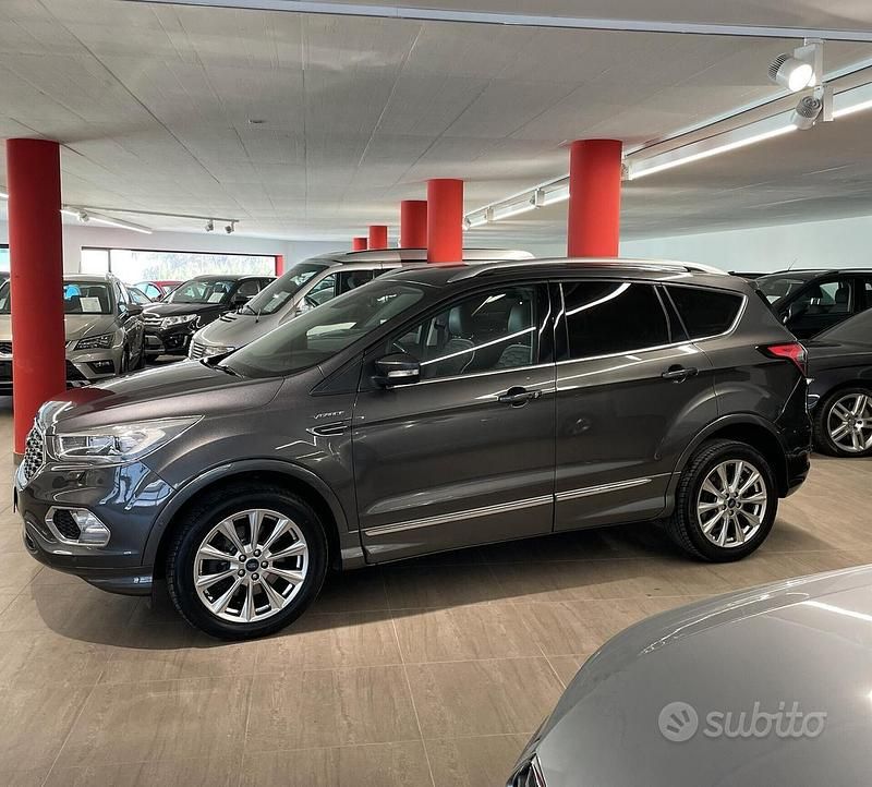 Usata Ford Kuga Vignale 179 CV (131 kW) 2019 Grigio SUV