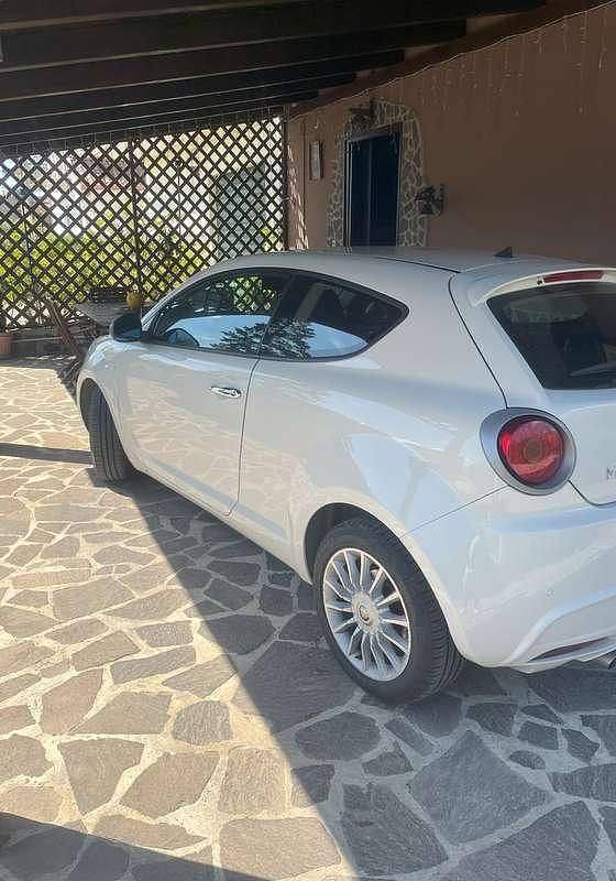 Usata Alfa Romeo MiTo Progression 84 CV (61 kW) 2014 Utilitaria