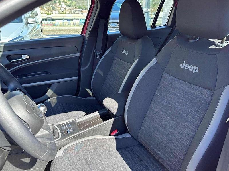 Usata Jeep Avenger Longitude 101 CV (74 kW) 2024 Rosso SUV