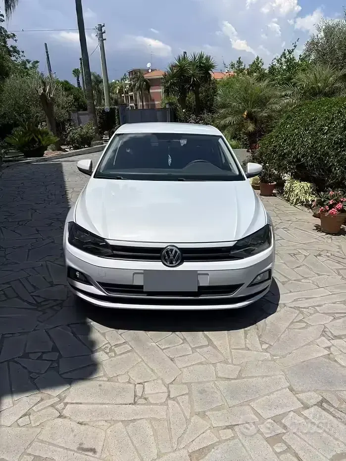 Usata VW Polo 65 CV (47 kW) 2019 Bianco Utilitaria