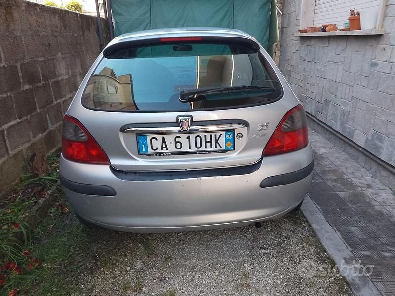Usata Rover 25 75 CV (55 kW) 2003 Grigio Utilitaria