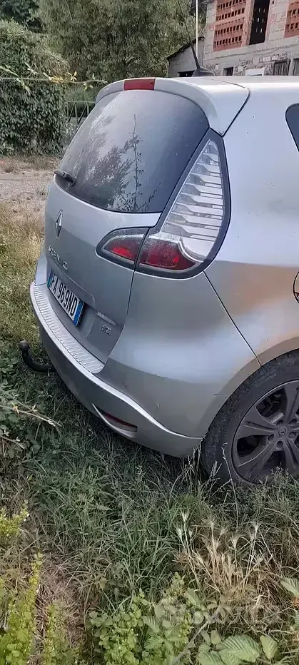 Usata Renault Scénic 110 CV (80 kW) 2015 Grigio Monovolume