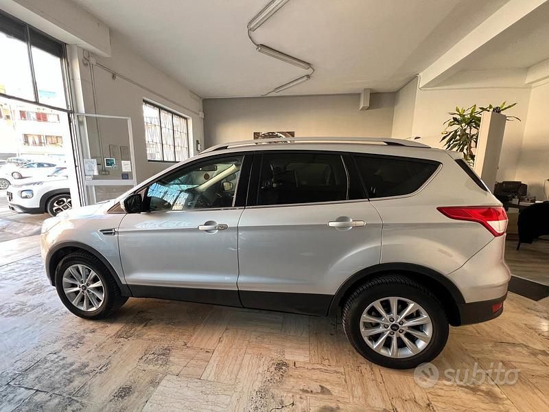 Usata Ford Kuga Titanium 120 CV (88 kW) 2015 Grigio SUV
