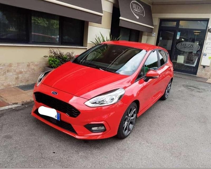 Usata Ford Fiesta ST-Line 86 CV (63 kW) 2019 Rosso Utilitaria