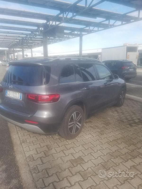 Usata Mercedes GLB180 2022 Verde SUV