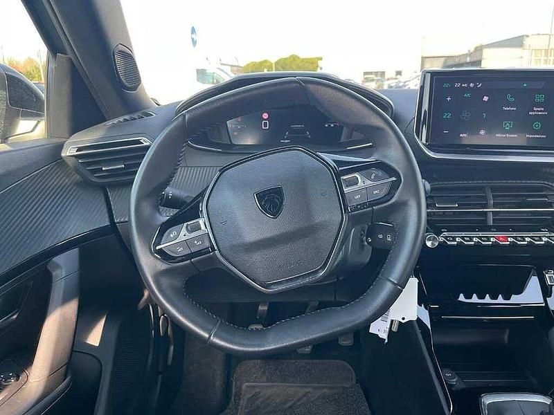 Usata Peugeot 2008 Allure 100 CV (73 kW) 2024 Grigio SUV