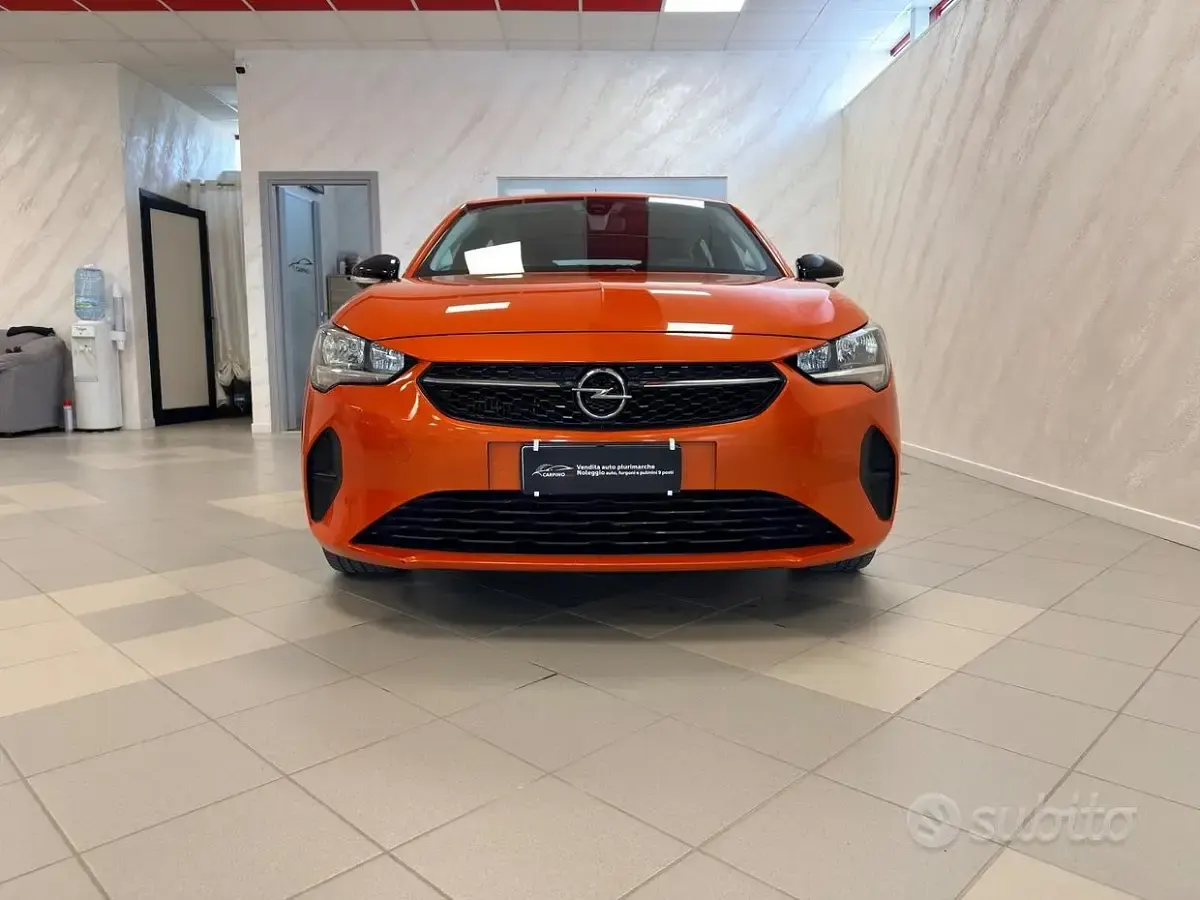 Usata Opel Corsa Elegance 102 CV (75 kW) 2021 Arancione Utilitaria