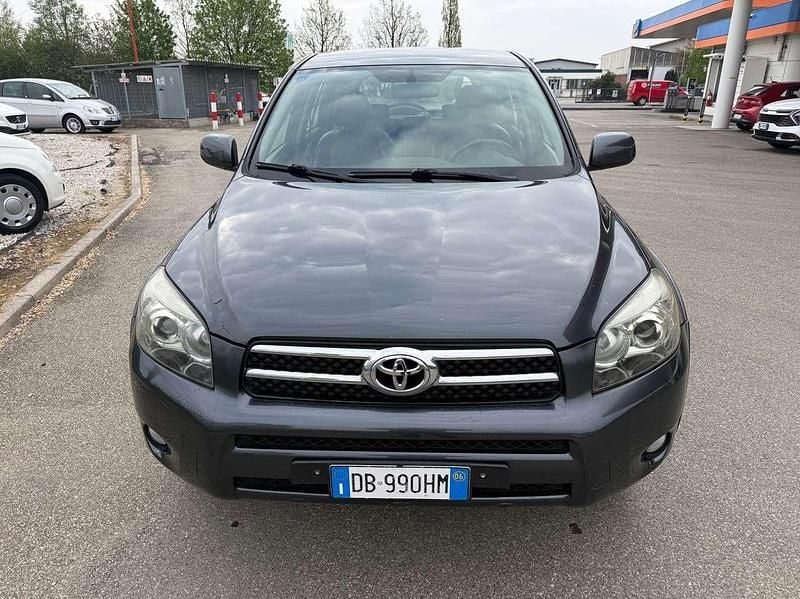 Usata Toyota RAV4 Luxury 177 CV (130 kW) 2006 Grigio SUV