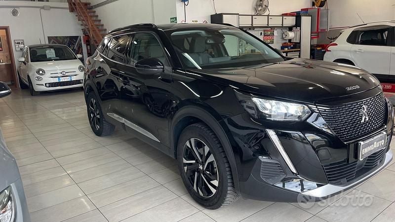 Usata Peugeot 2008 Allure 110 CV (80 kW) 2022 Nero SUV