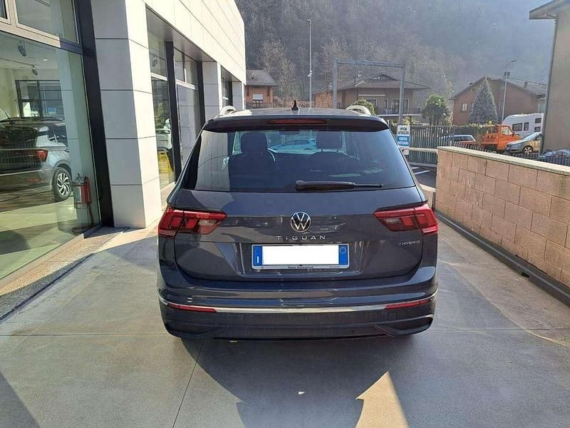 Usata VW Tiguan Life 245 CV (180 kW) 2022 Grigio SUV