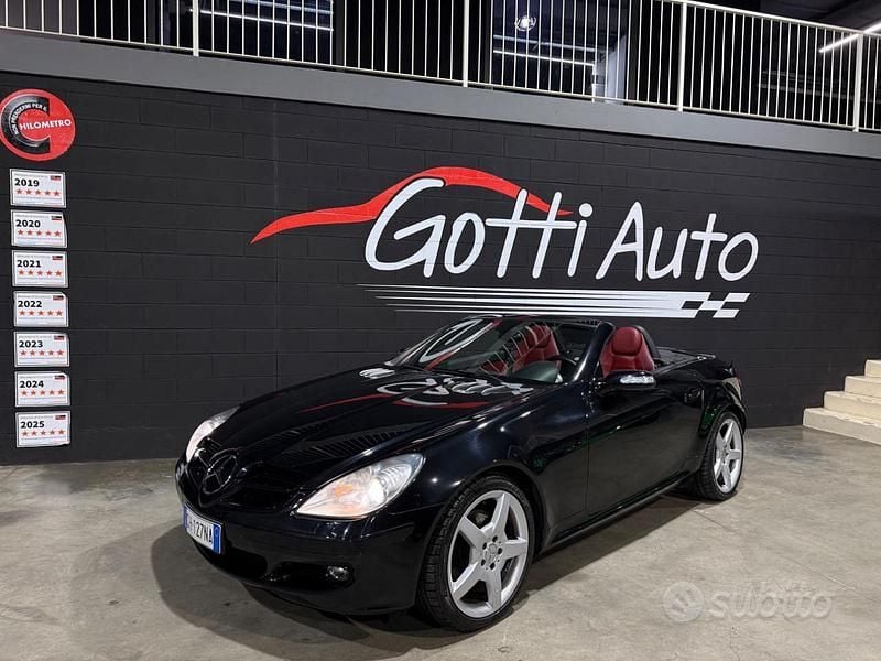 Nero Usata 2008 Mercedes SLK280 AMG Cabrio | 14.900 € (Buon prezzo) - Immagine 1/4