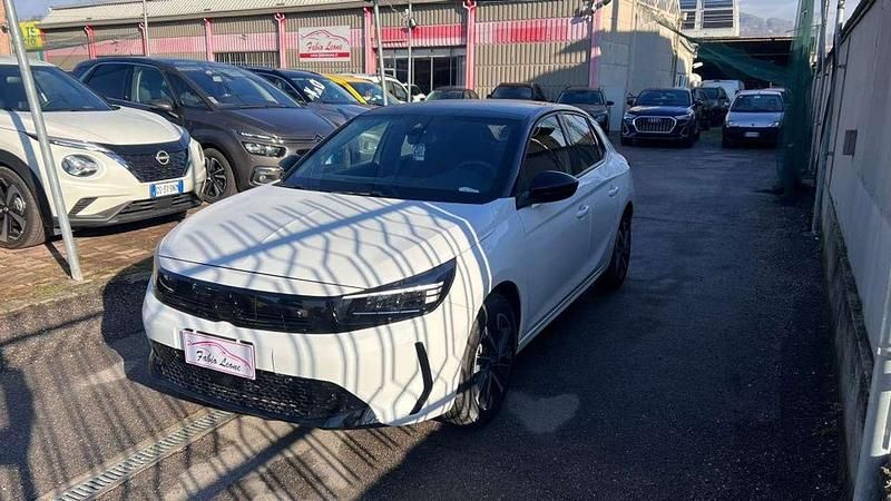 Rosso Usata 2024 Opel Corsa S Tre volumi | 12.990 € (Ottimo prezzo) - Immagine 1/4