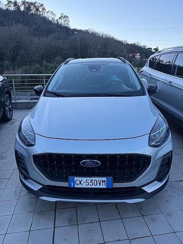 Usata Ford Fiesta Active 124 CV (91 kW) 2022 Argento Berlina