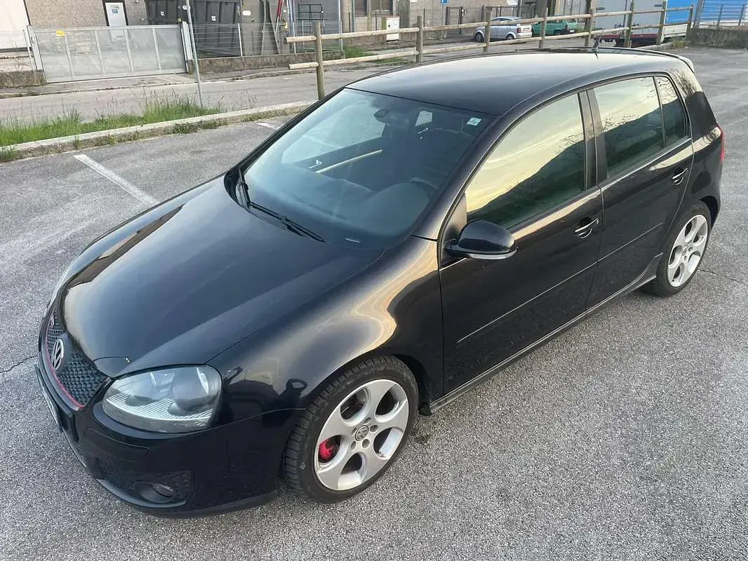 Usata VW Golf V GTI 200 CV (147 kW) 2007 Nero Berlina