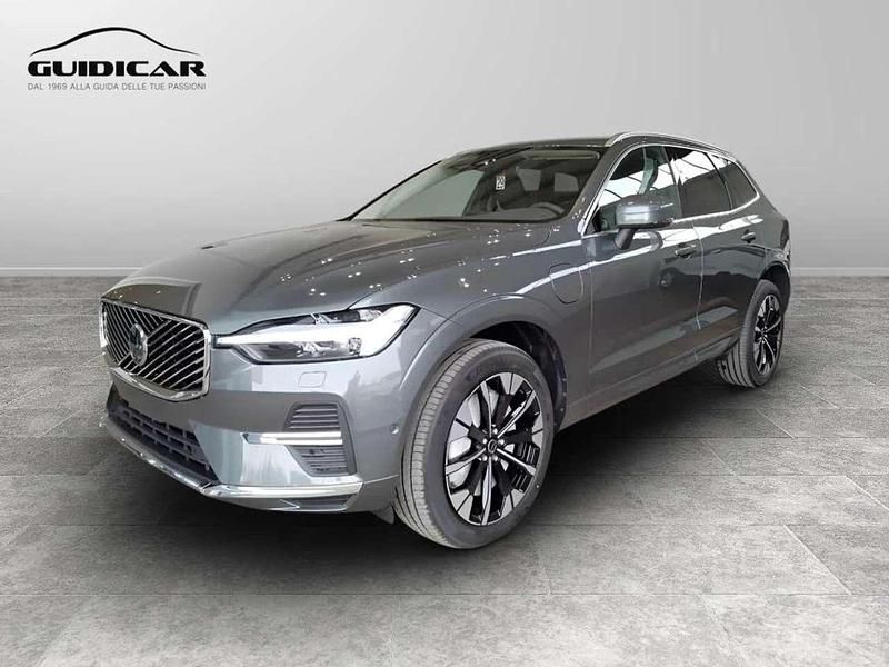 Nuova Volvo XC60 Plus 349 CV (256 kW) 2026 Forest lake SUV