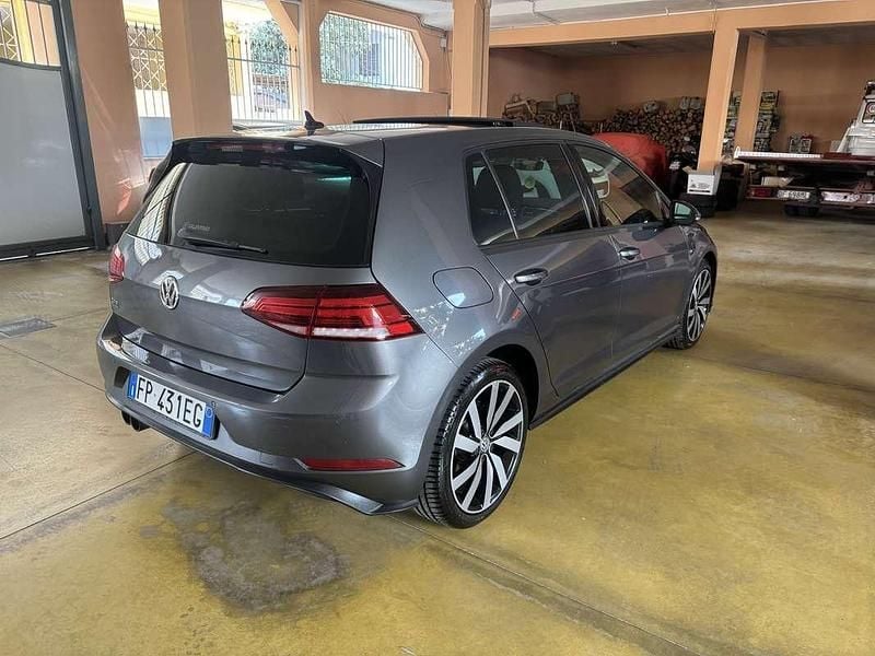 Usata VW Golf VII GTE 150 CV (110 kW) 2018 Berlina