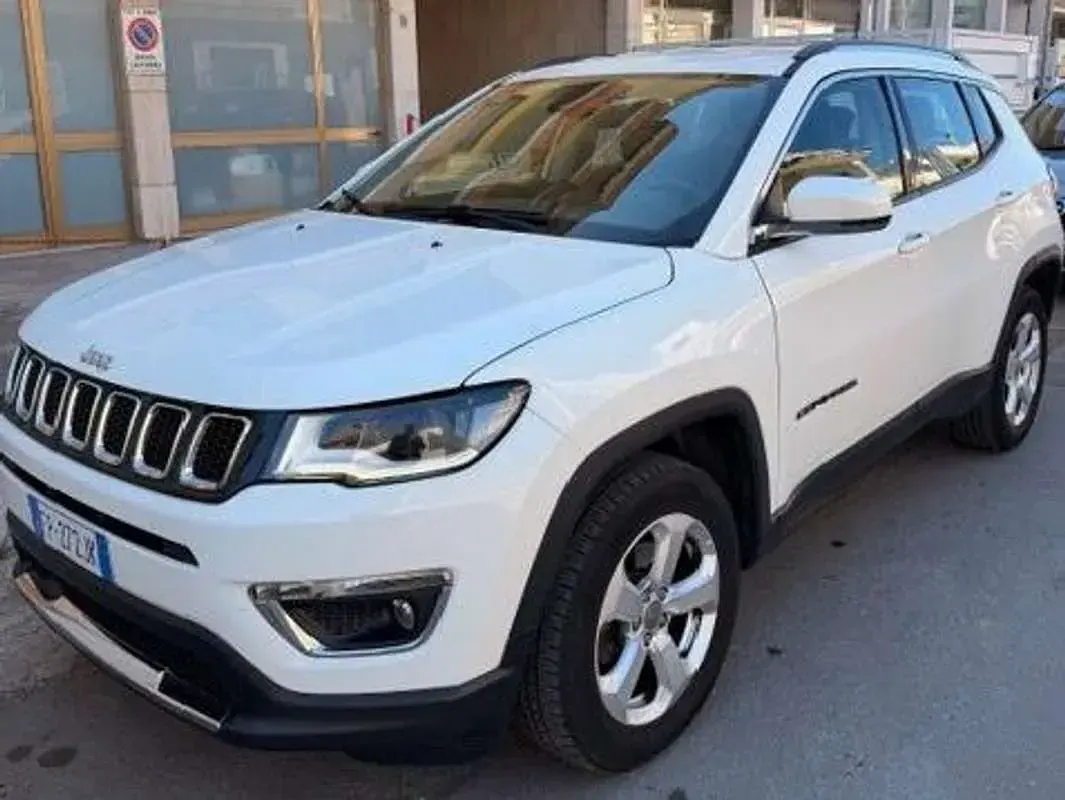 Usata Jeep Compass Limited 140 CV (102 kW) 2018 Bianco SUV