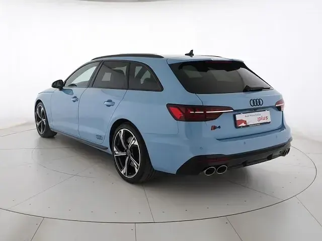 Usata Audi S4 Sport 341 CV (250 kW) 2024 Exclusive  blau gulf Station wagon